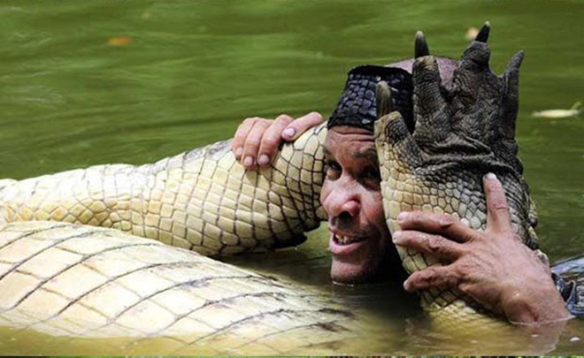 Cá sấu sông chung với người